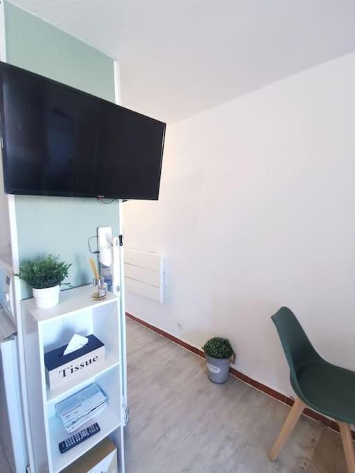 Superbe Studio Renove Avec Piscine Et Vue Marina Le Barcares Exterior photo