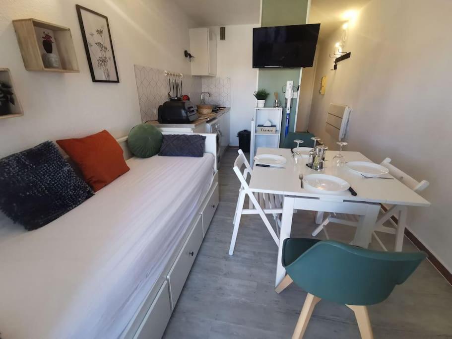 Superbe Studio Renove Avec Piscine Et Vue Marina Le Barcares Exterior photo