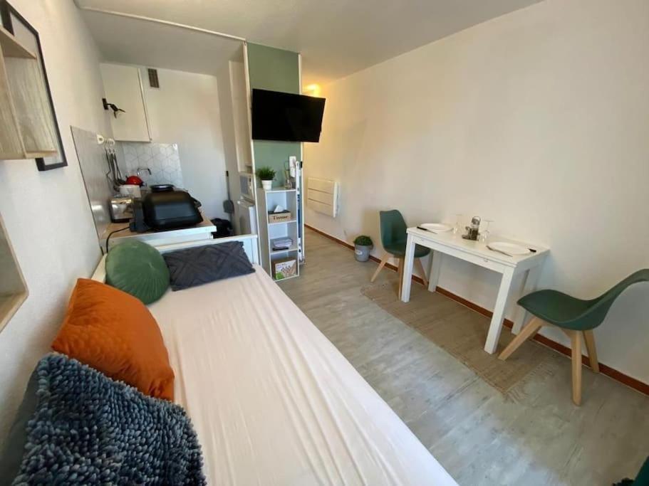 Superbe Studio Renove Avec Piscine Et Vue Marina Le Barcares Exterior photo